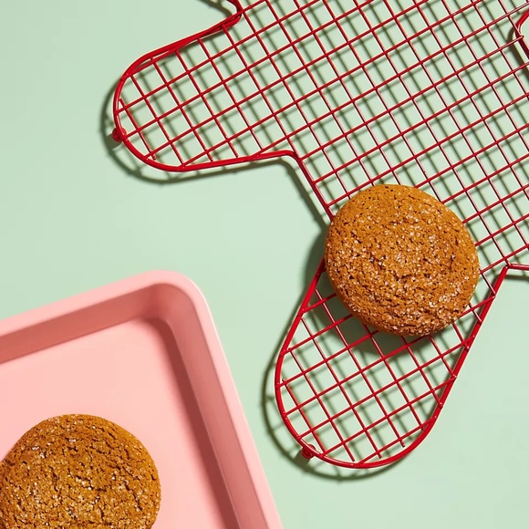 NWT Anthropologie Season's Eatings Gingerbread Cookie Cooling Rack, Red - Picture 3 of 9